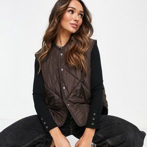 & Other Stories quilted vest in dark brown - BRONZE